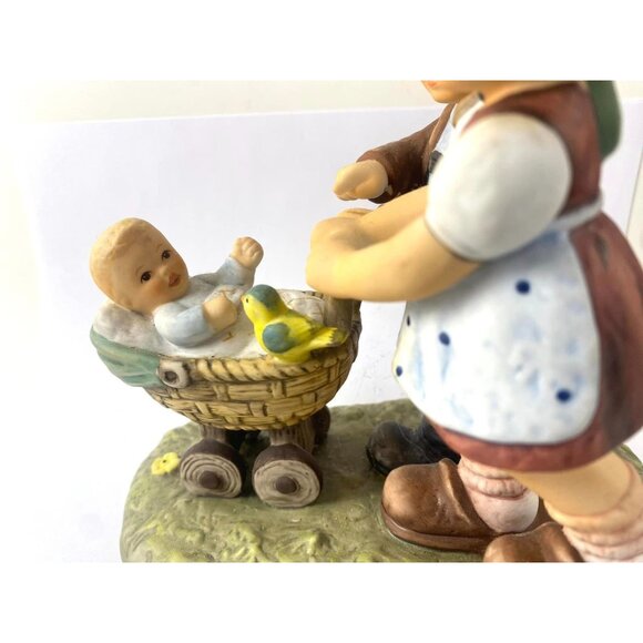 Hummel Goebel "Brother & Sister" Figurine #449 Stroll in the Park - Picture 5 of 7